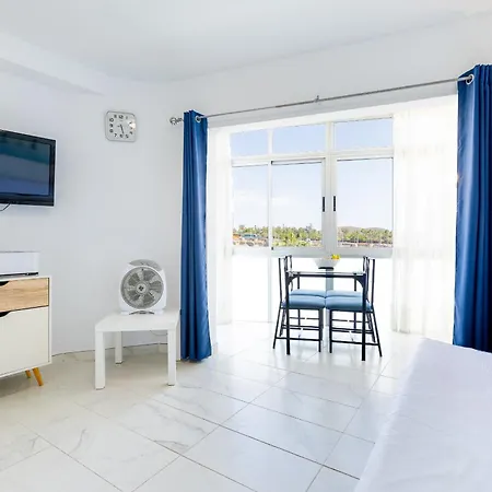 Apartamento 313 Comfortable! Lasamericas, Swimming Pool,wi Fi